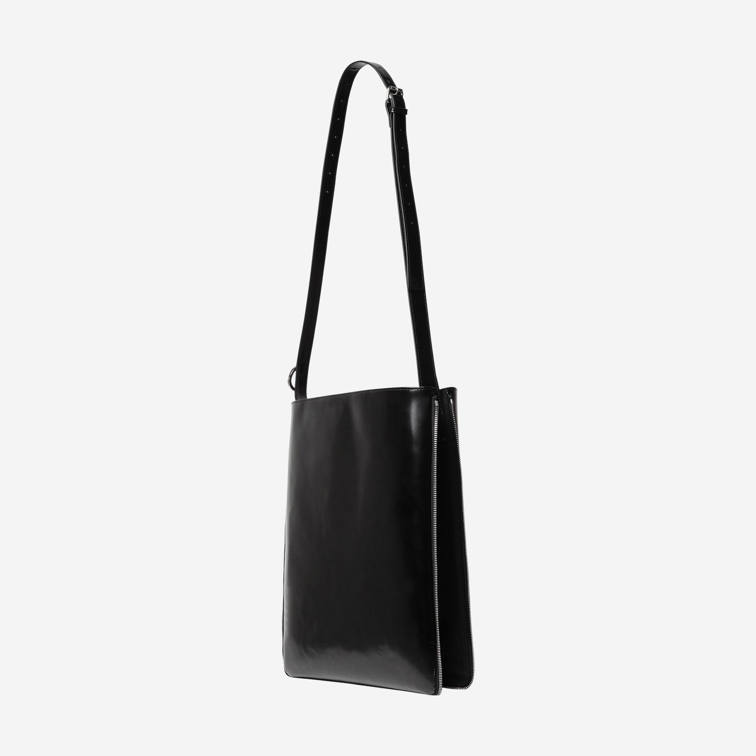 Shoulderbag / black × silver