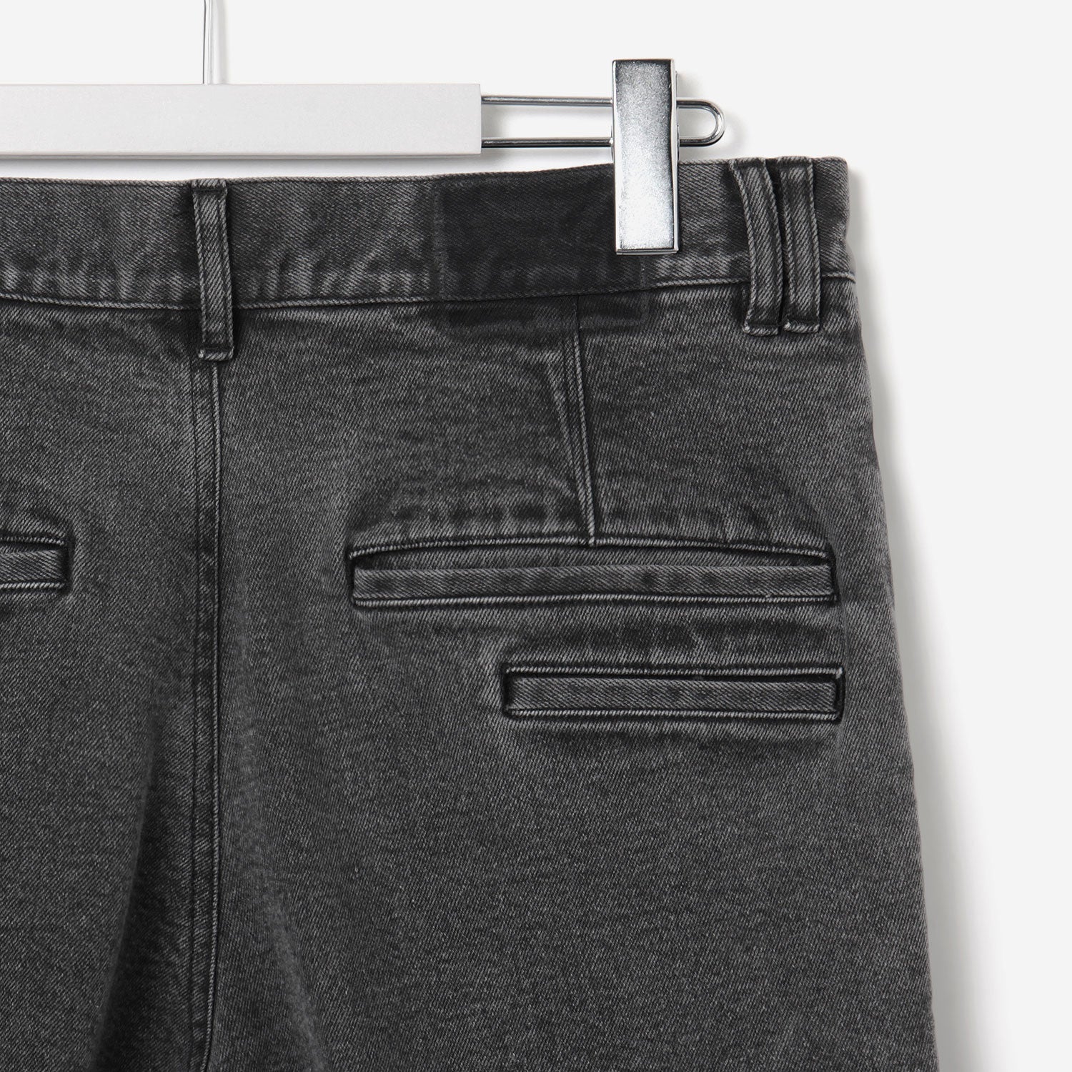 ALBER / Tapered Denim Pants / fade gray