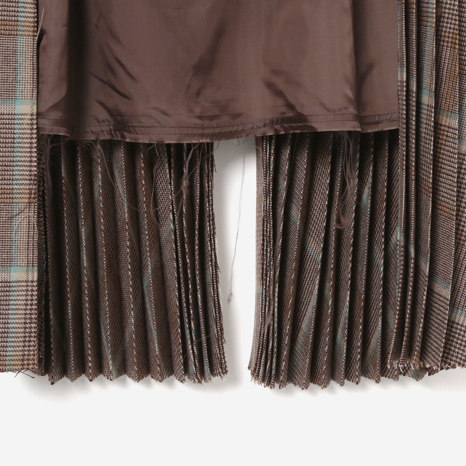 Cutout Pleats Skirt / check
