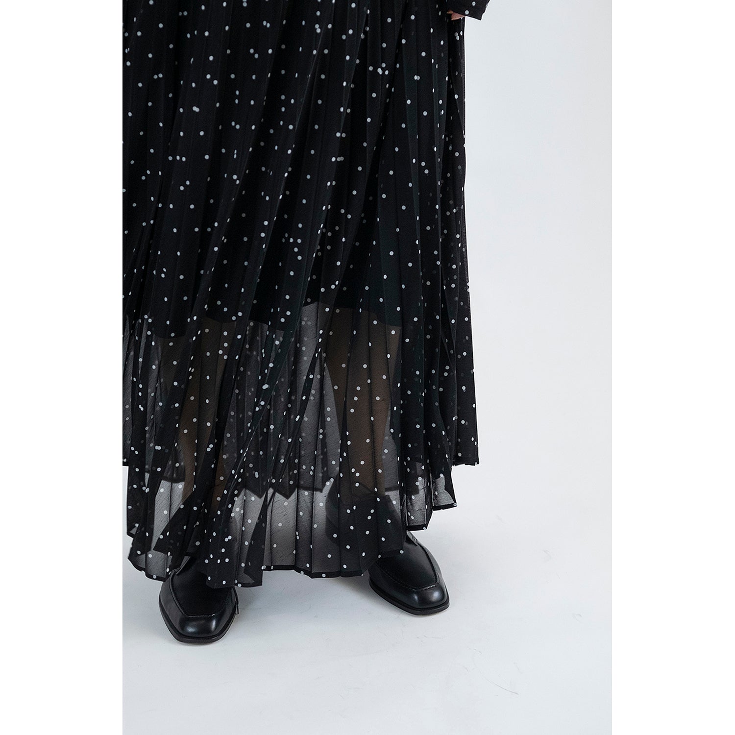 Printed Pleated Skirt / black