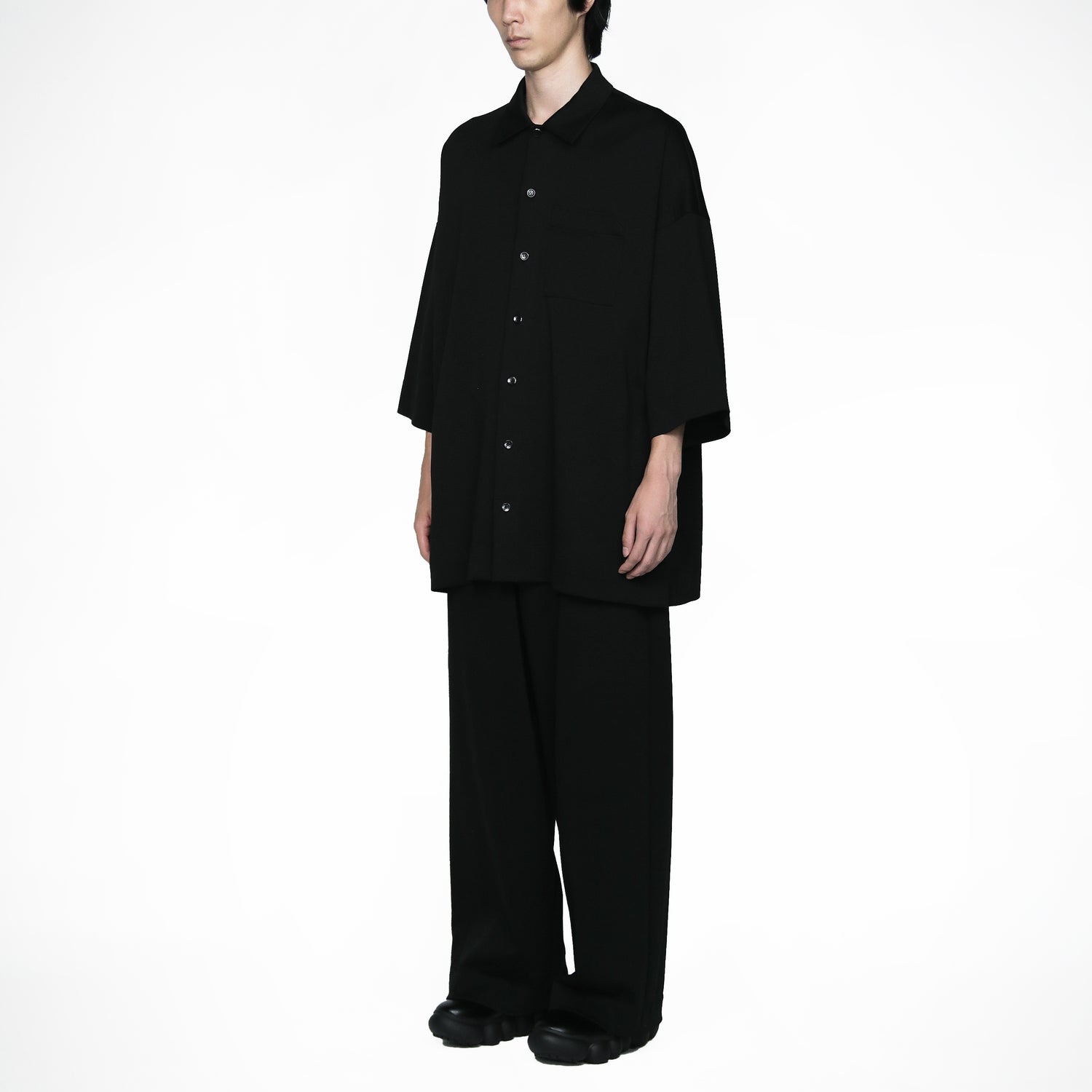 Short Sleeve Oversized Shirt / black