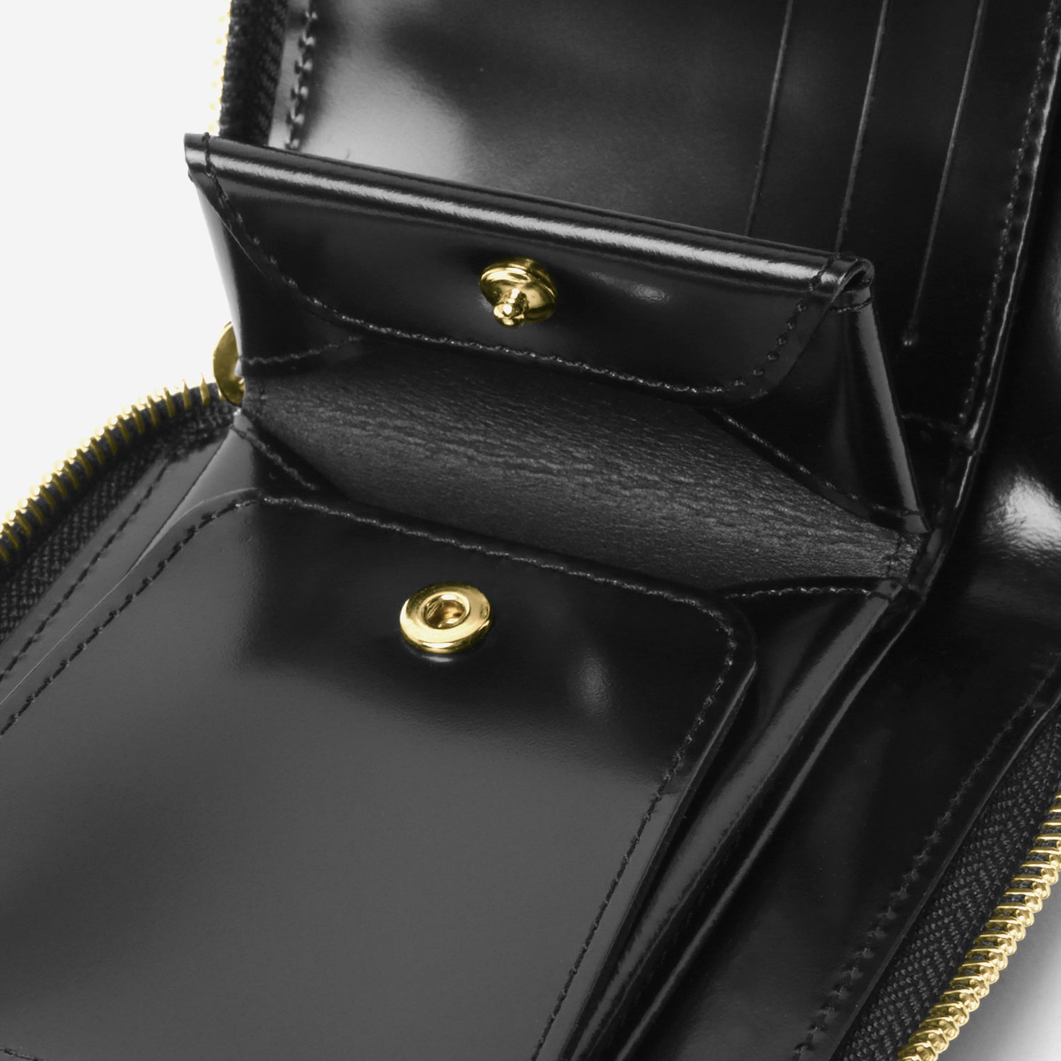 Embossed Zip Around Wallet / black × gold