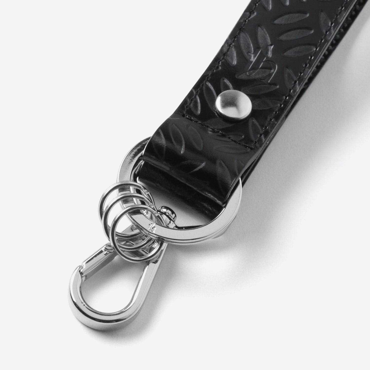 Embossed Key Ring Belt / black × silver