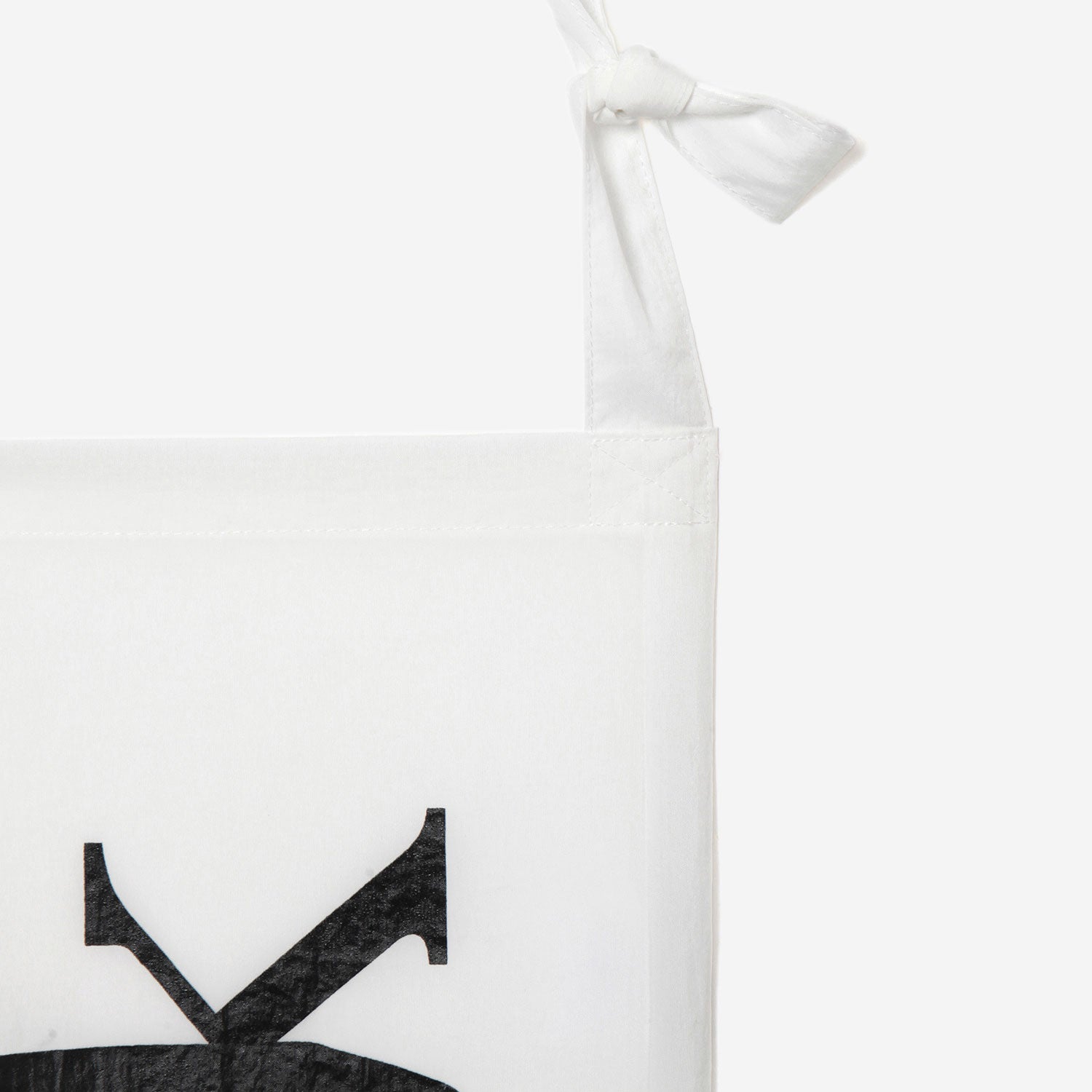 thmk Logo Cross Body Bag / white